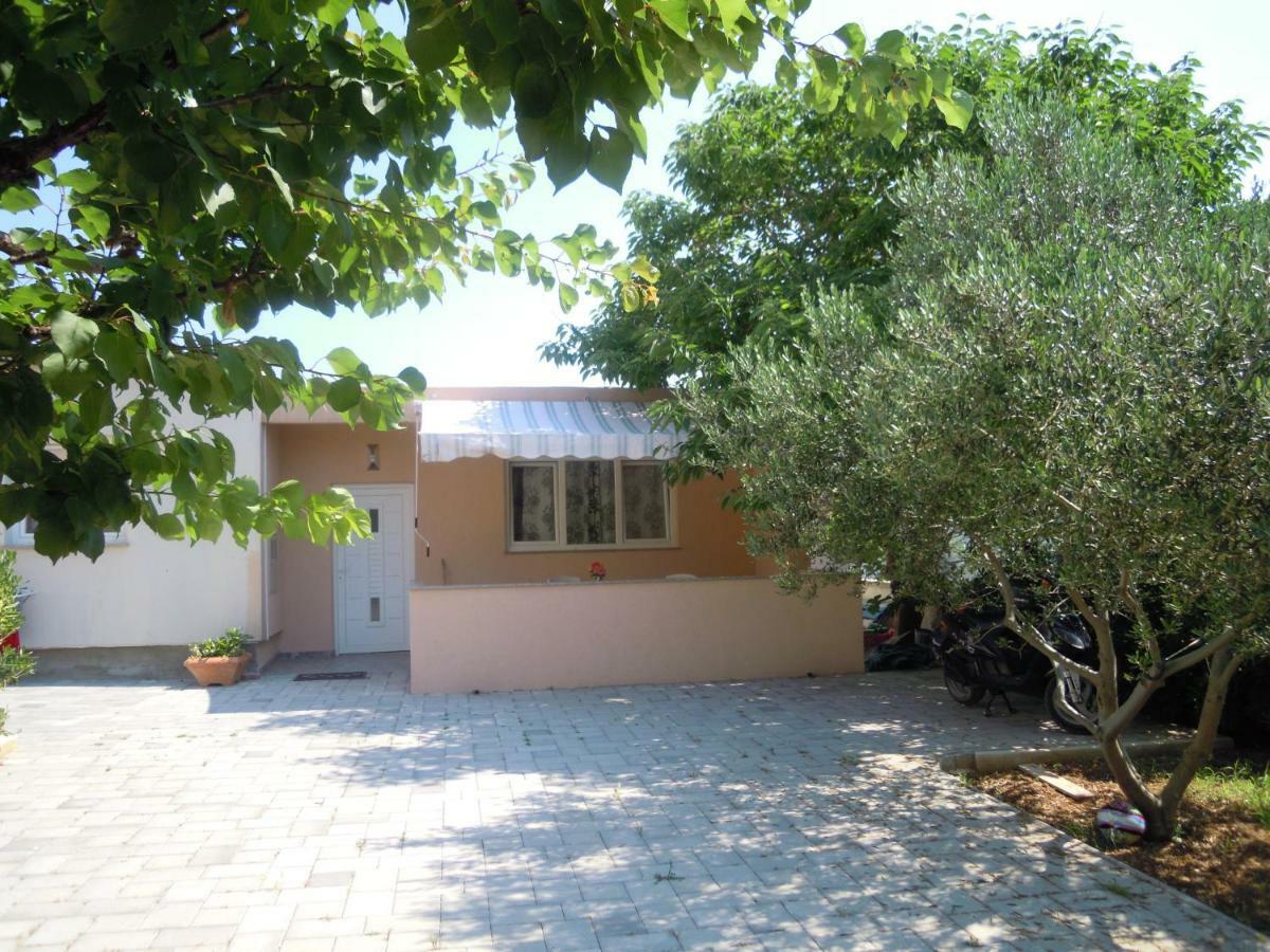 Apartmani Olives Nin Kültér fotó